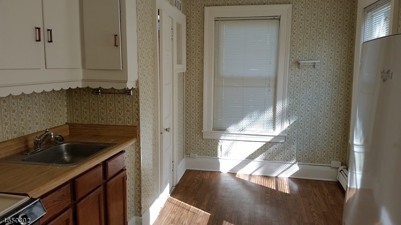 Property Photo: 40 Beach St 2R NJ 07003