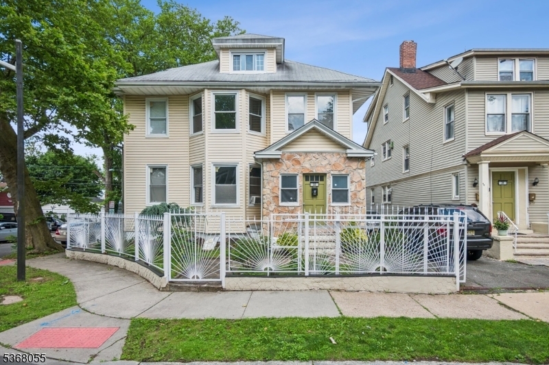 Property Photo: 35 Sunnyside Ter NJ 07018