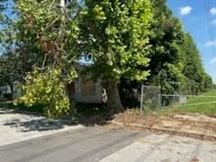 Property Photo: 1605 Malvern Street TX 77009