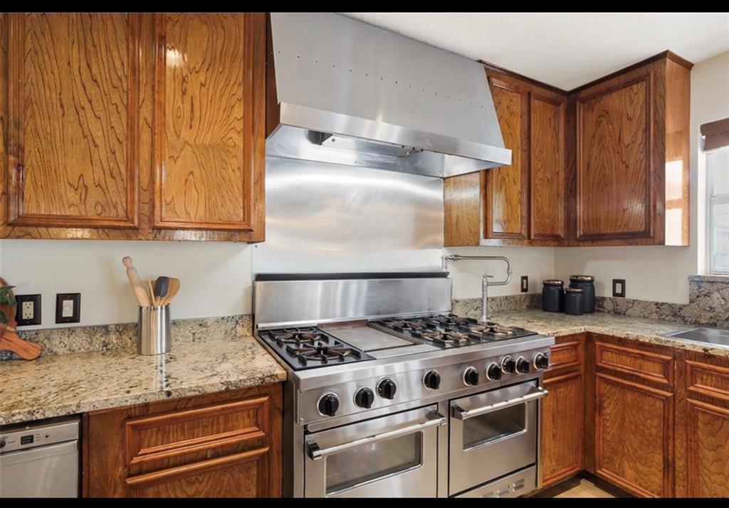 Property Photo: 2204 Airline Drive TX 77546