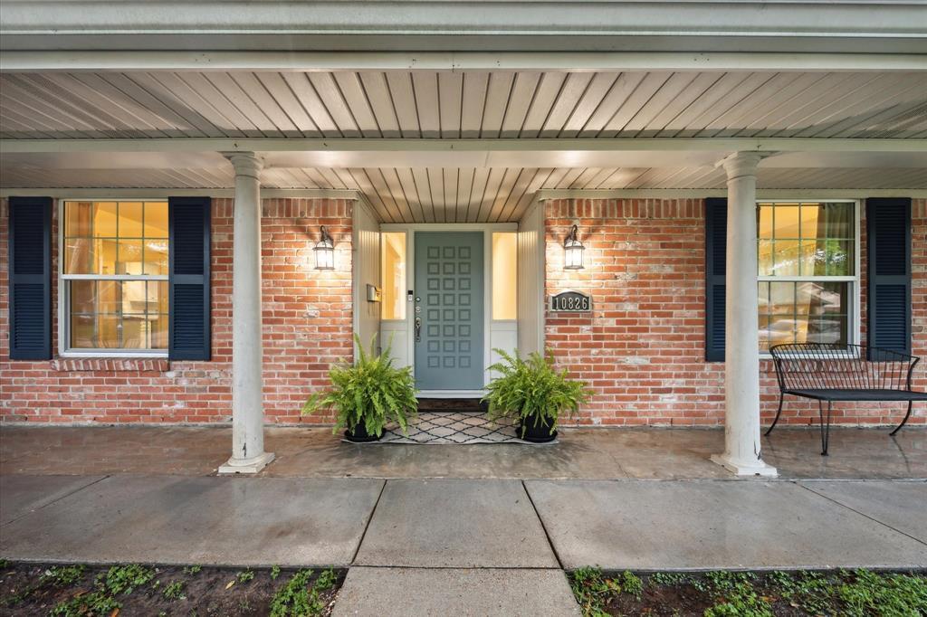 10826 Lasso Lane  Houston TX 77079 photo