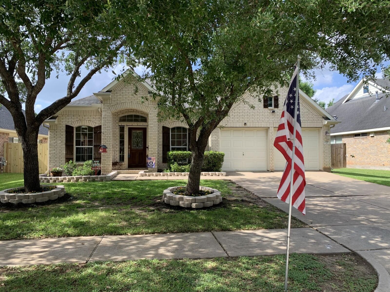Property Photo:  2010 Mound Lake Drive  TX 77406 