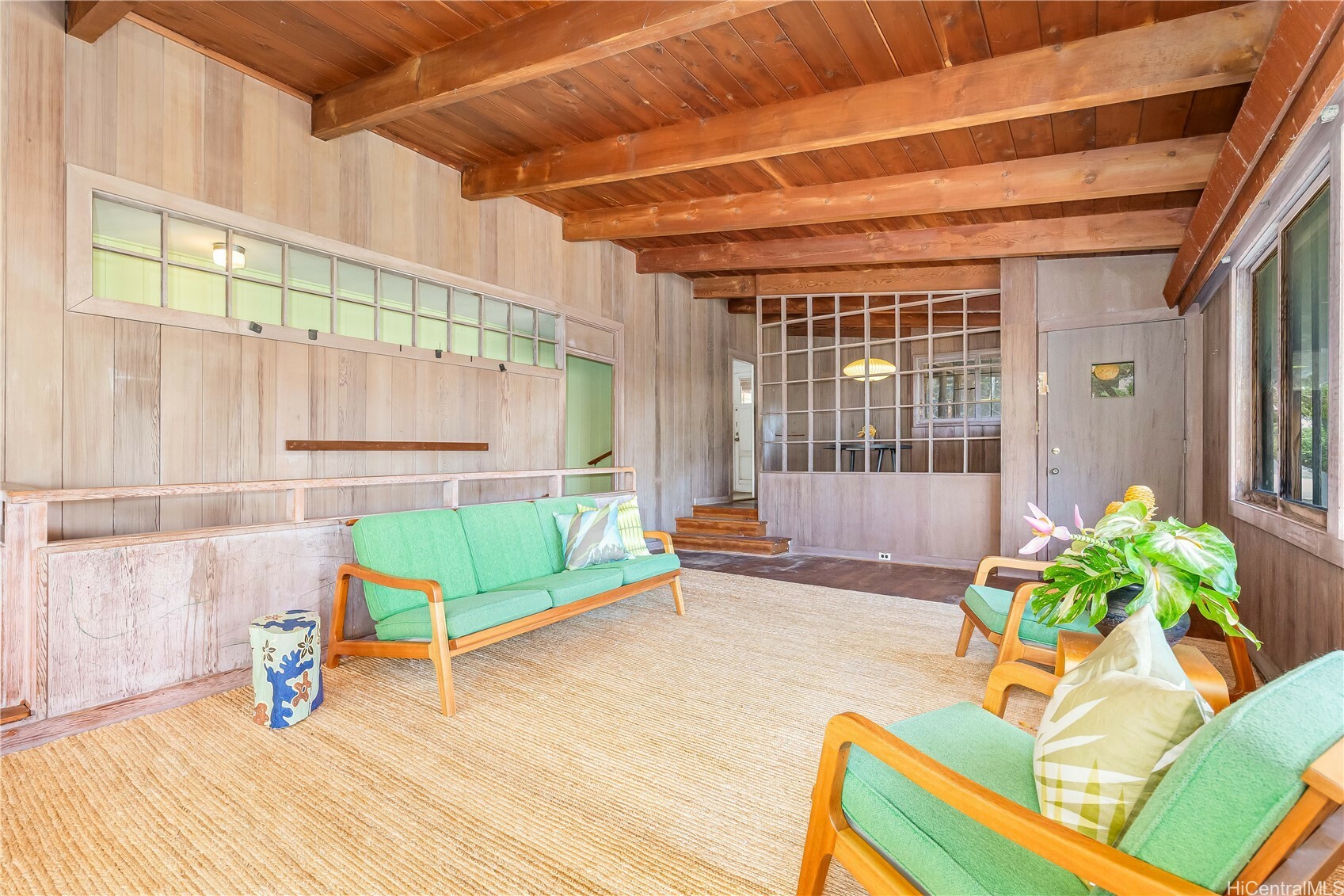 3038 Lanikaula Street  Honolulu HI 96822 photo