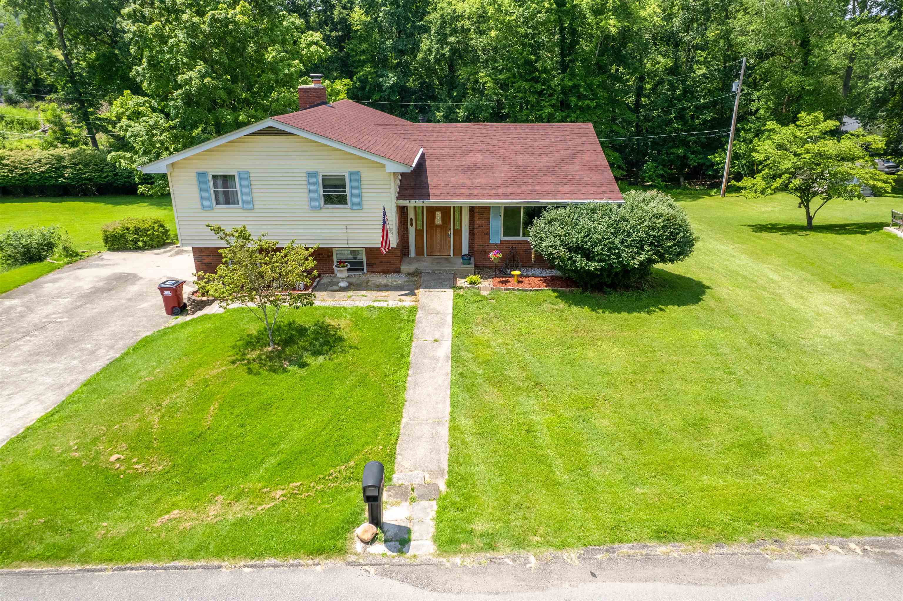 Property Photo: 1130 Radford Drive KY 41169