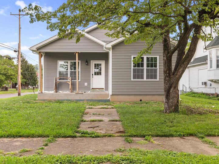 Property Photo:  2687 Collis Avenue  WV 25702 