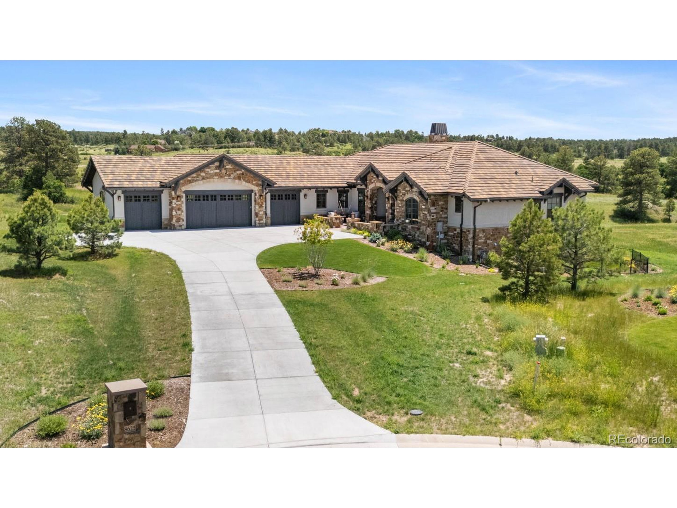 Property Photo: 8625 Eagle Moon Way CO 80134