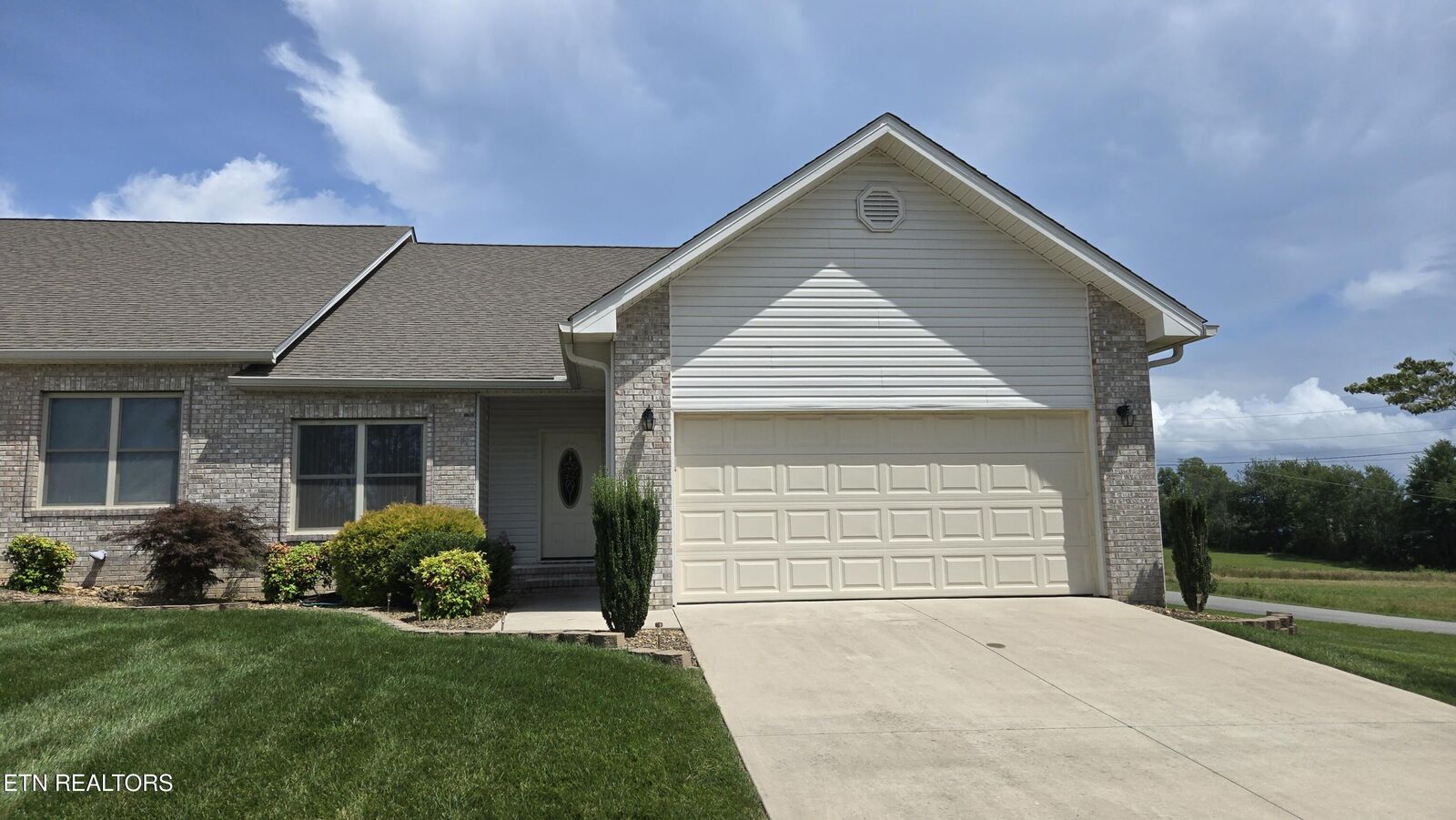 Property Photo:  292 Woodgate Drive  TN 38571 