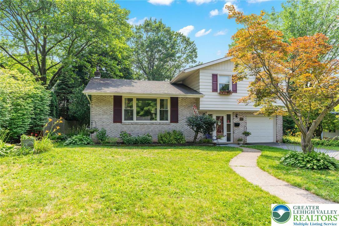 Property Photo: 426 N Broad Street PA 18104