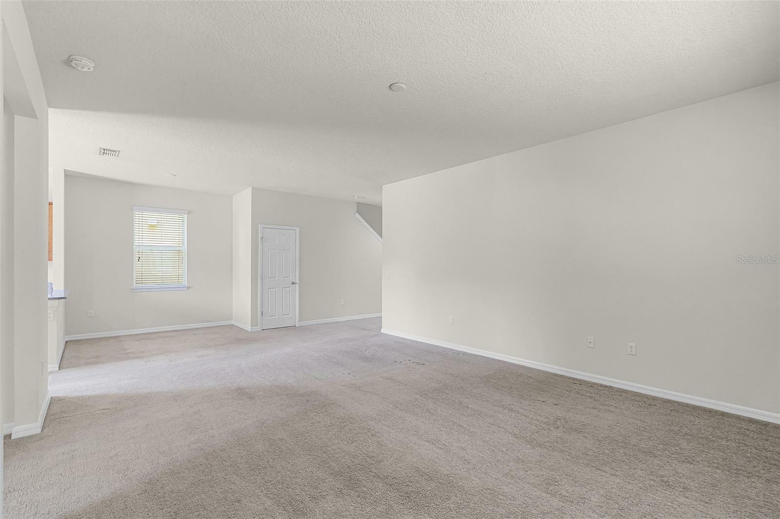 Property Photo: 251 Domus Lane FL 32707
