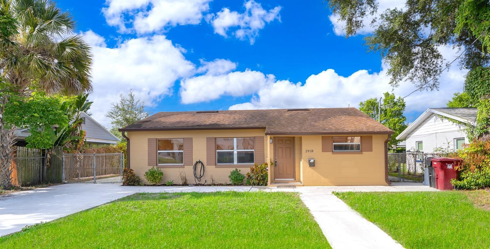 2918 E Central Boulevard  Orlando FL 32803 photo