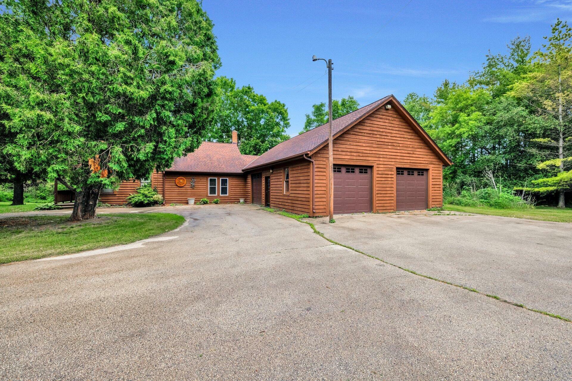 Property Photo: 4002 County Road I - WI 53080