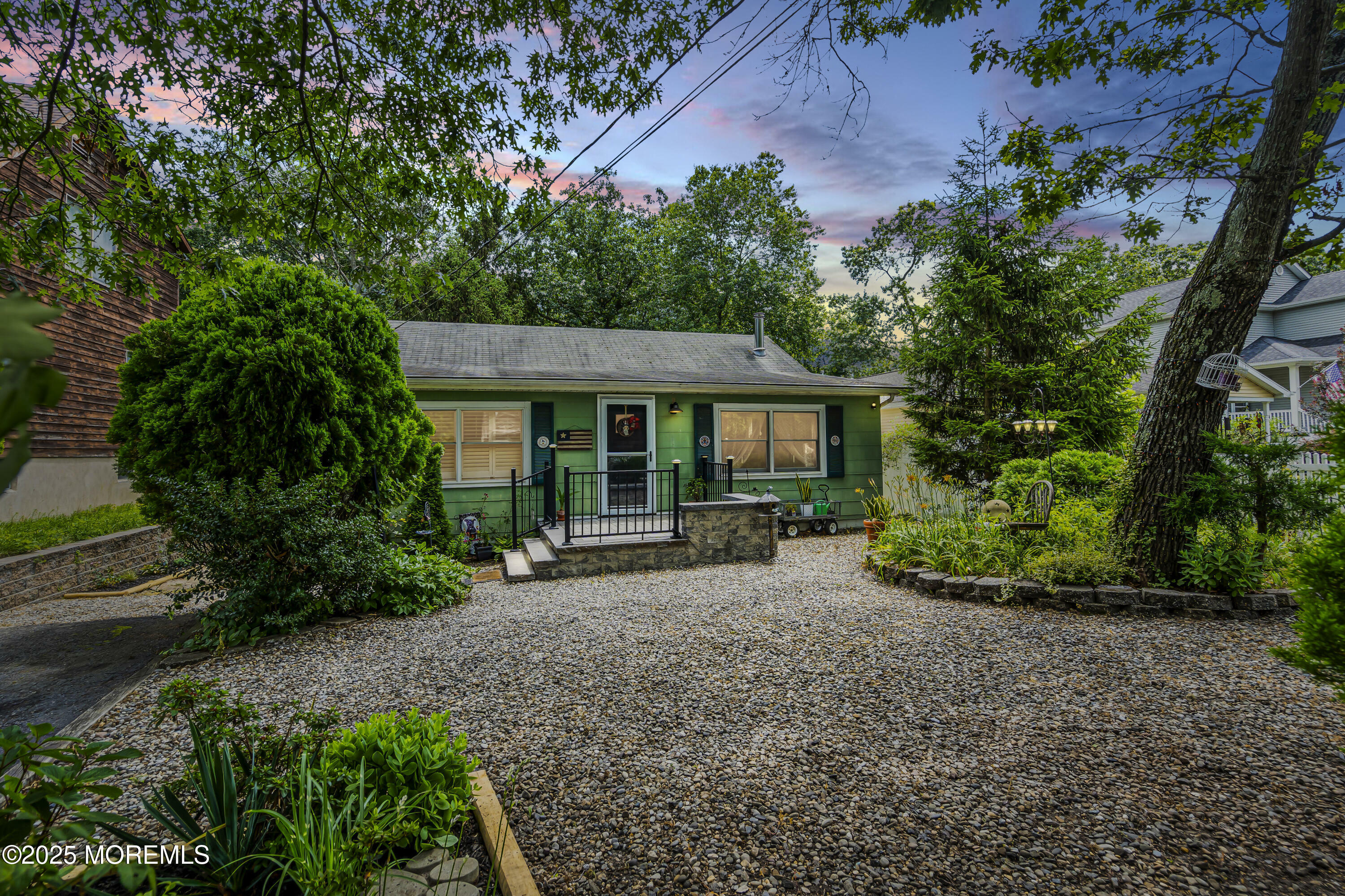 Property Photo: 198 W End Avenue NJ 08753