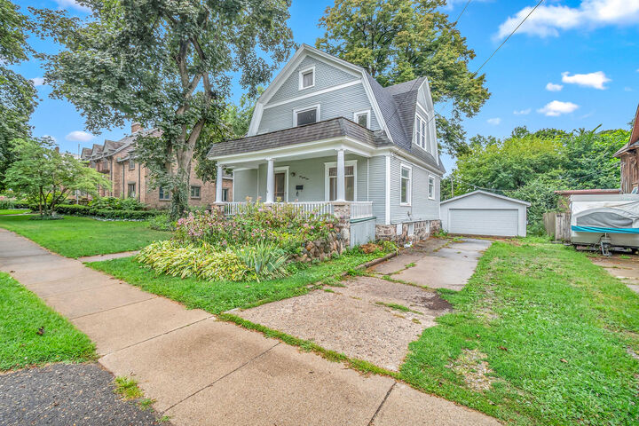 Property Photo: 134 S Howell Street MI 49242