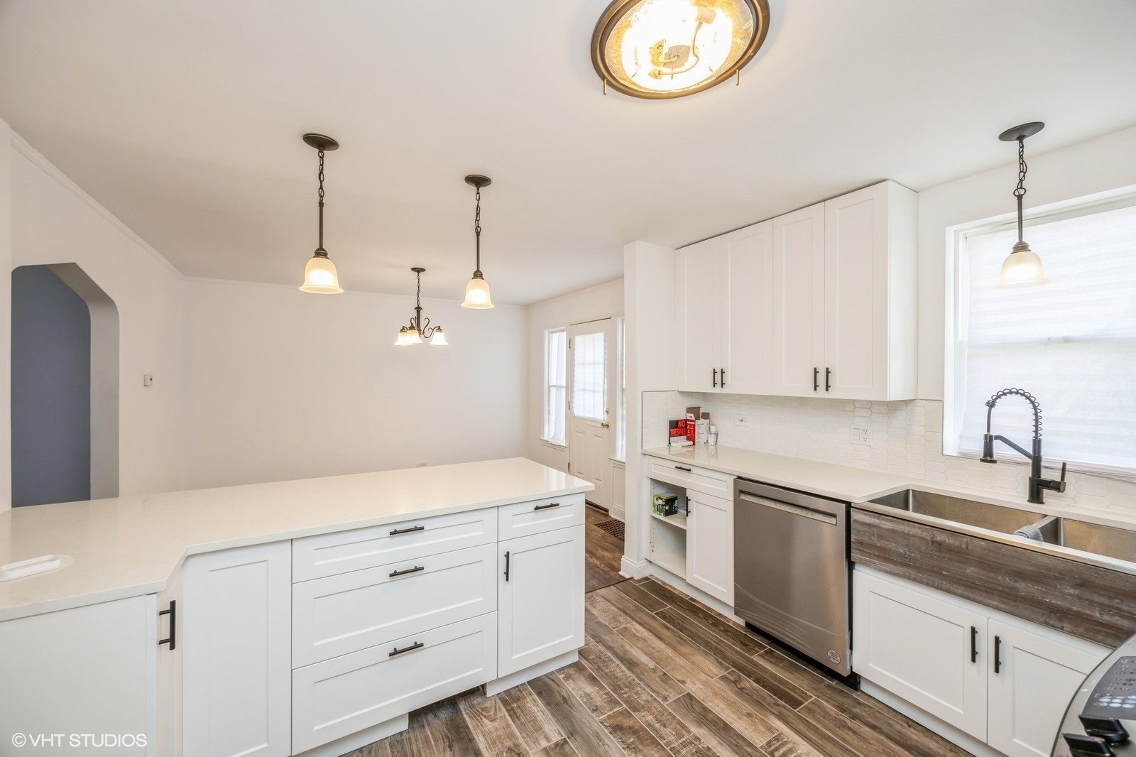 Property Photo: 3818 W 107th Street IL 60655
