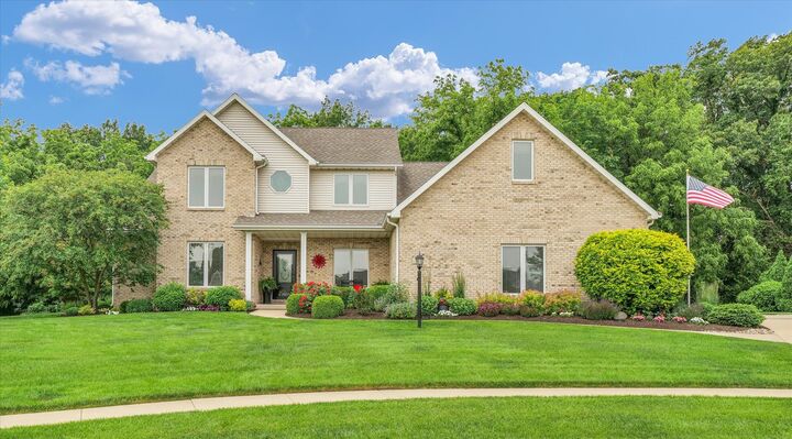 6 Illini Court  Monticello IL 61856 photo
