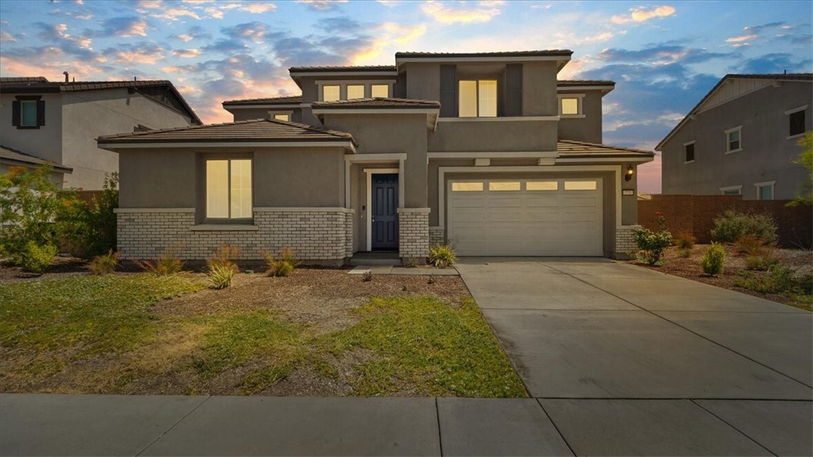 Property Photo: 773 Pinehurst Street CA 92571