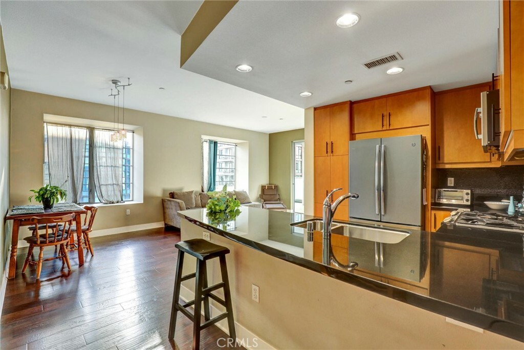 Property Photo:  150 The Promenade North 409  CA 90802 