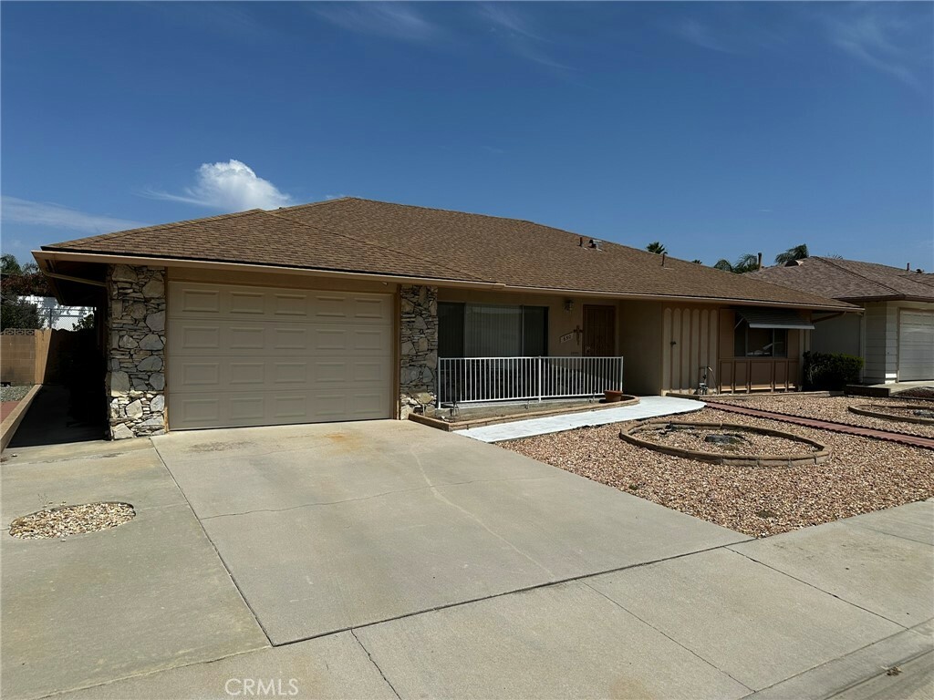 Property Photo: 650 Rainier Way CA 92543