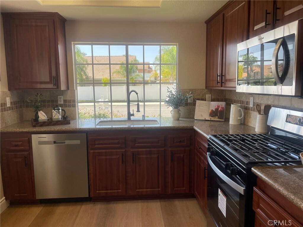 Property Photo: 28652 Bridge Water Lane CA 92584