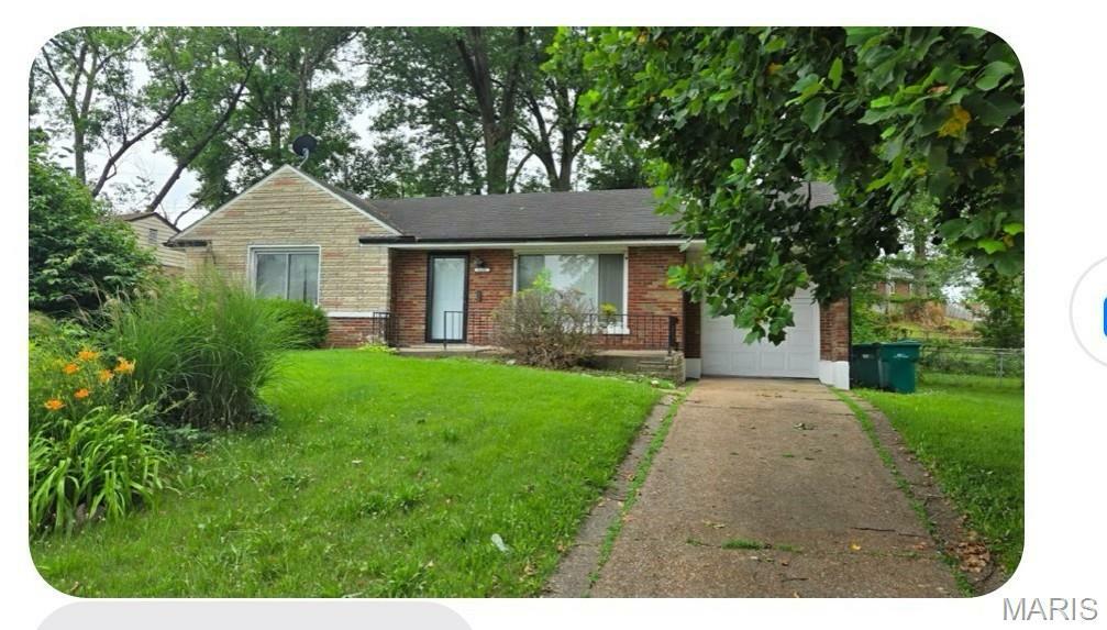 Property Photo: 9239 Astoria Drive MO 63137