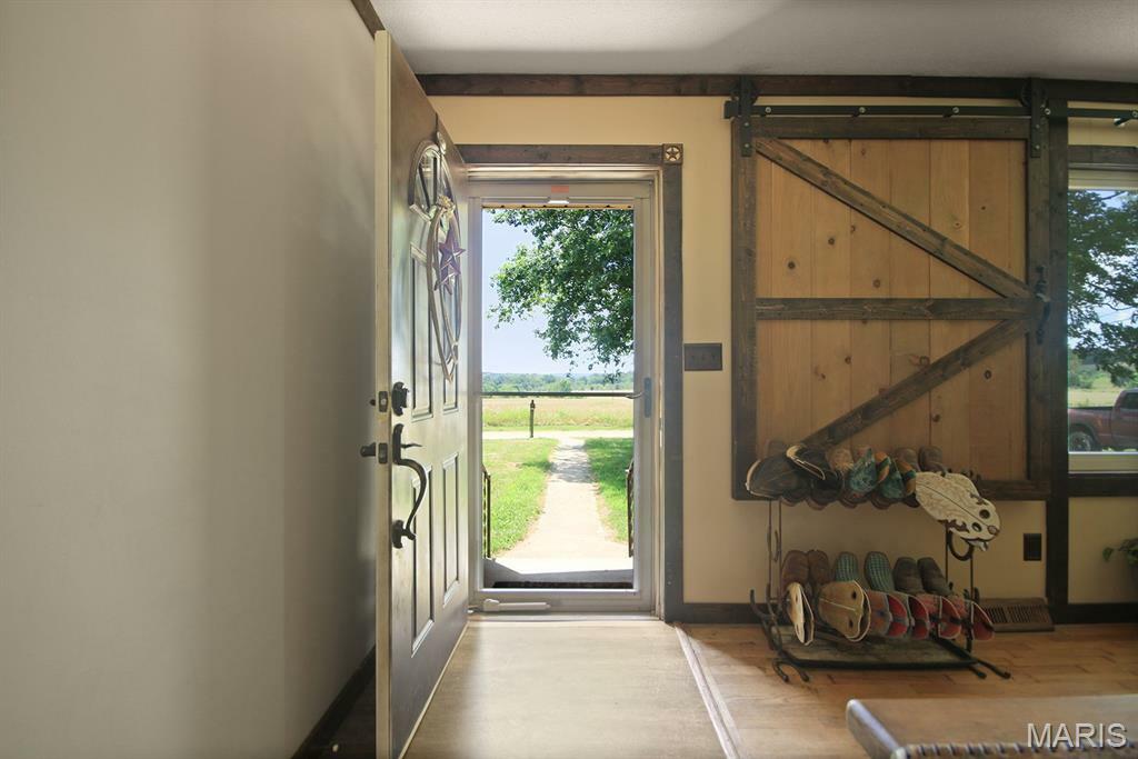 Property Photo: 31337 Hudson Road MO 65536