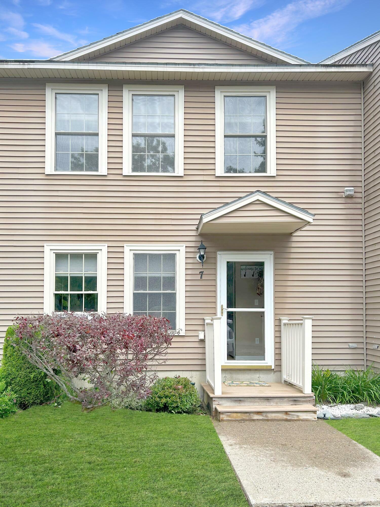 Property Photo:  1016 State Street 7  ME 04401 