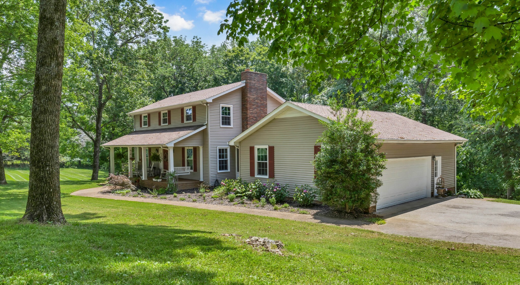 Property Photo: 1330 Barkley Hills Cir TN 37040
