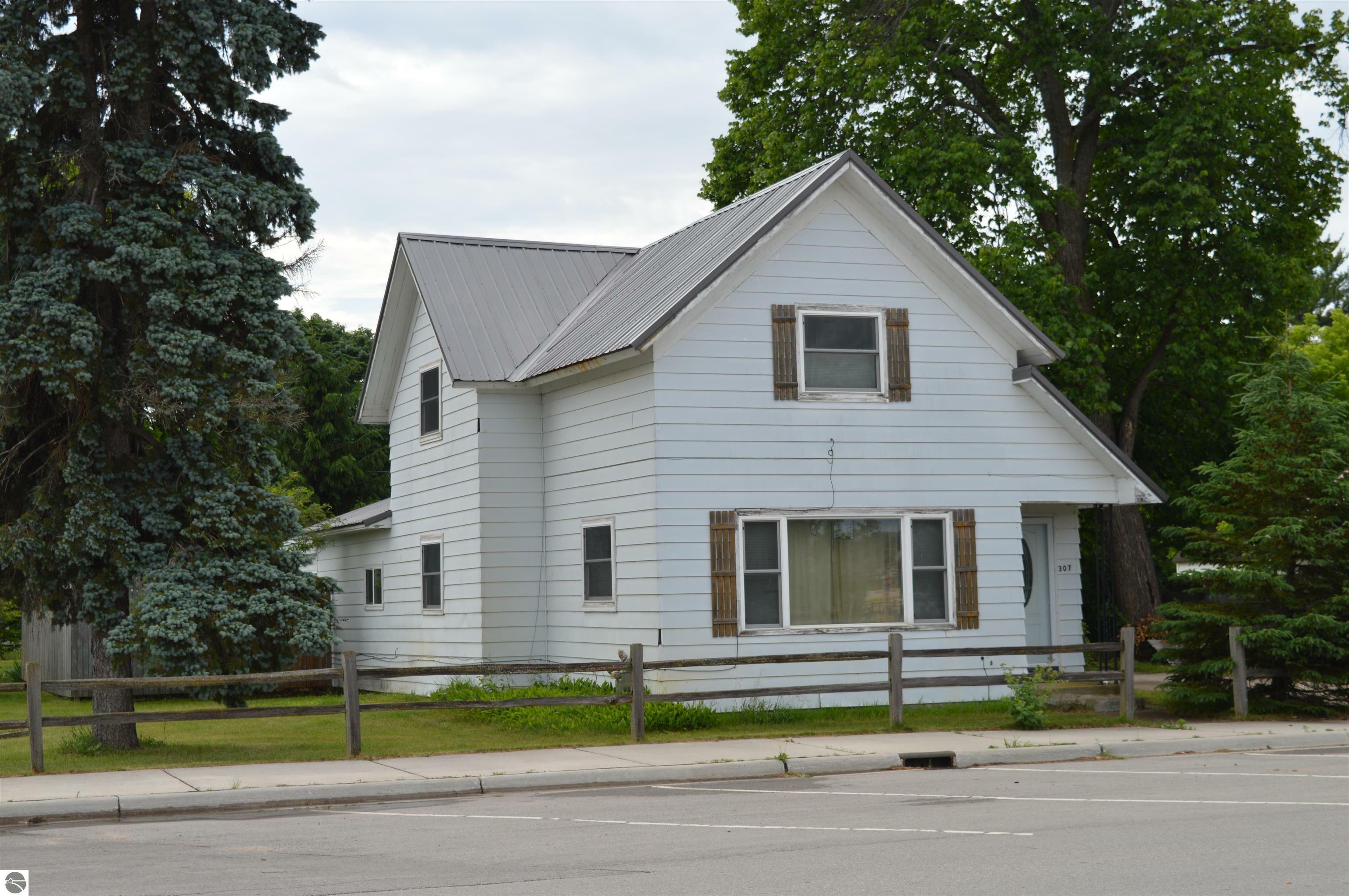 Property Photo: 307 Maple Street MI 49646