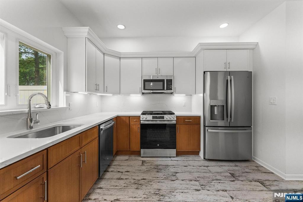 Property Photo:  206 E 9th Avenue  NJ 07203 