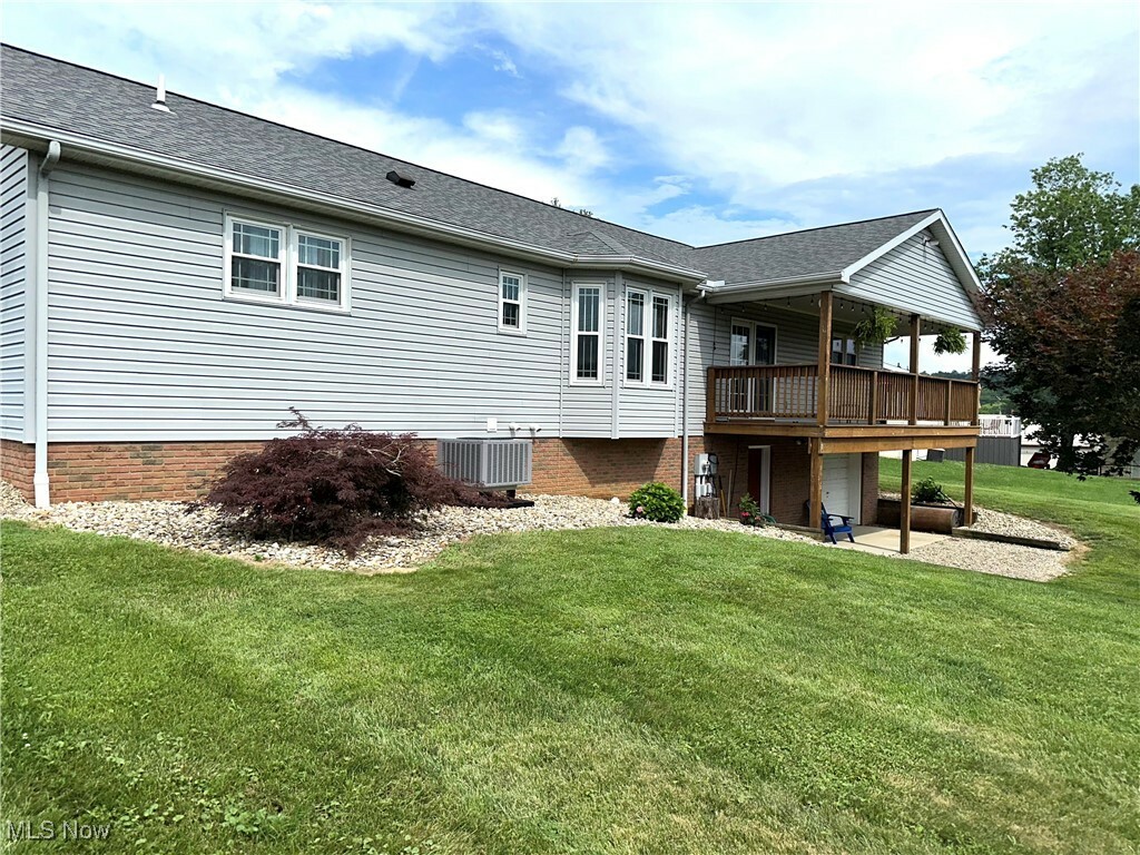 Property Photo:  2865 McFarland Drive  OH 43701 