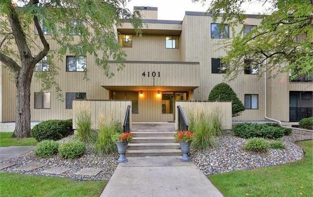 Property Photo: 4101 Parklawn Avenue 221 MN 55435