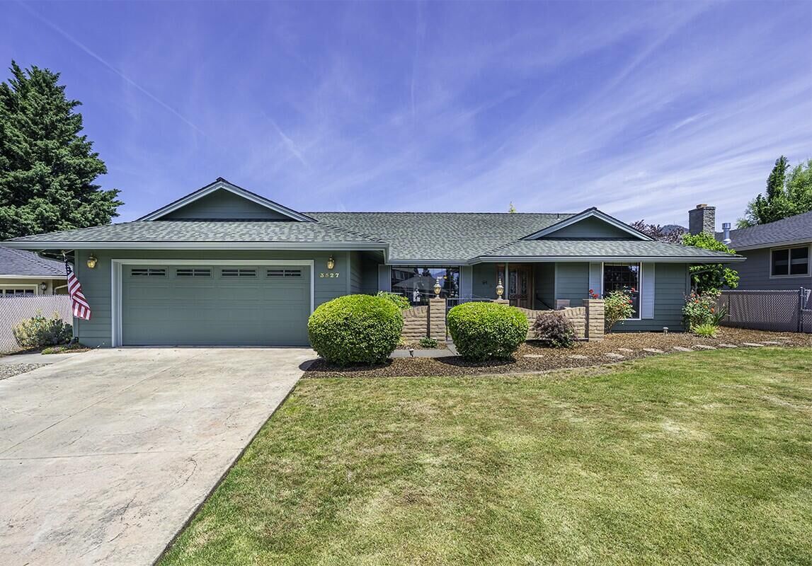 Property Photo:  3527 Brannon Drive  OR 97504 