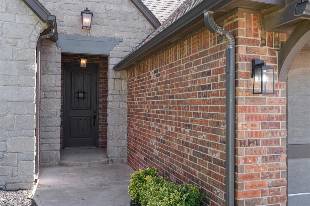 Property Photo: 5024 SW 130th Street OK 73173