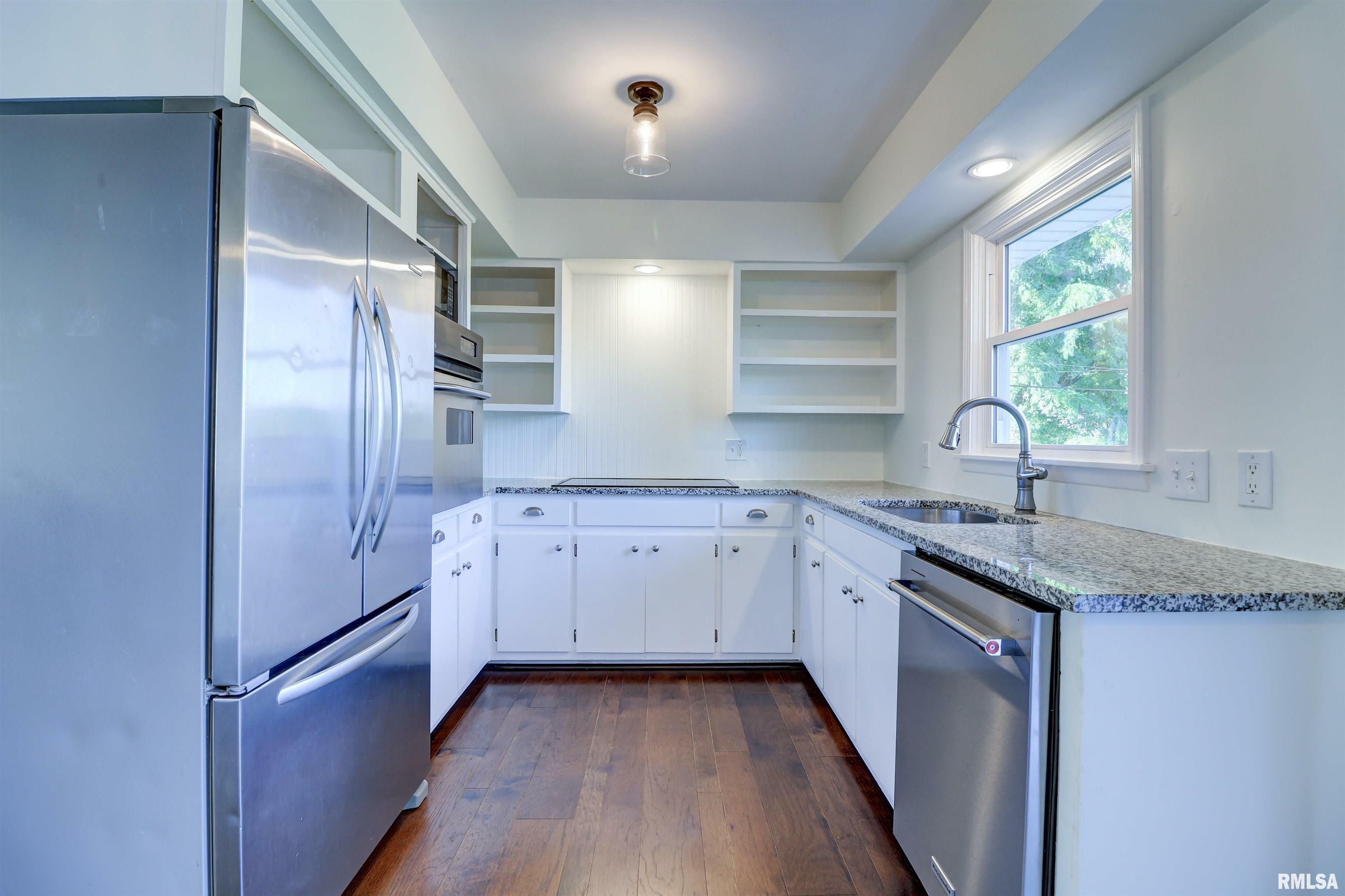Property Photo: 738 N 13th Street IA 52732