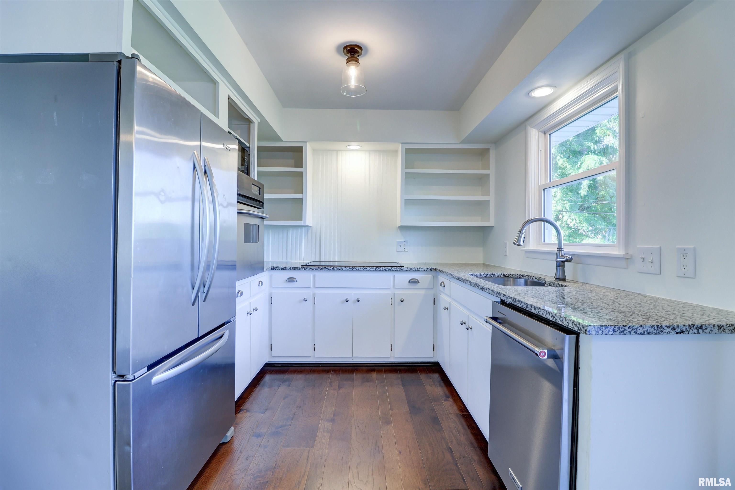 Property Photo: 738 N 13th Street IA 52732