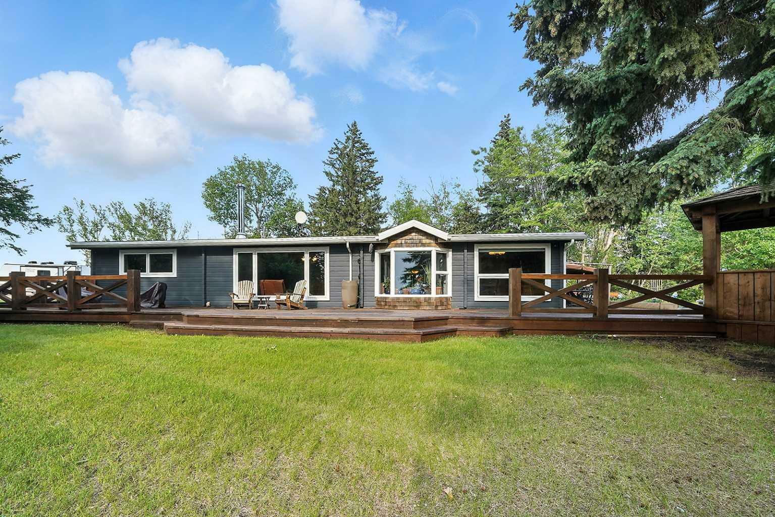 Property Photo:  26439 Township Road 382  AB T4E 1G7 