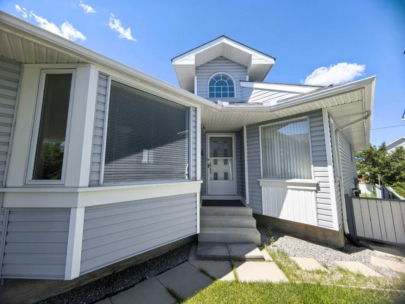 Property Photo: 57 Citadel Gardens NW AB T3G 3X5