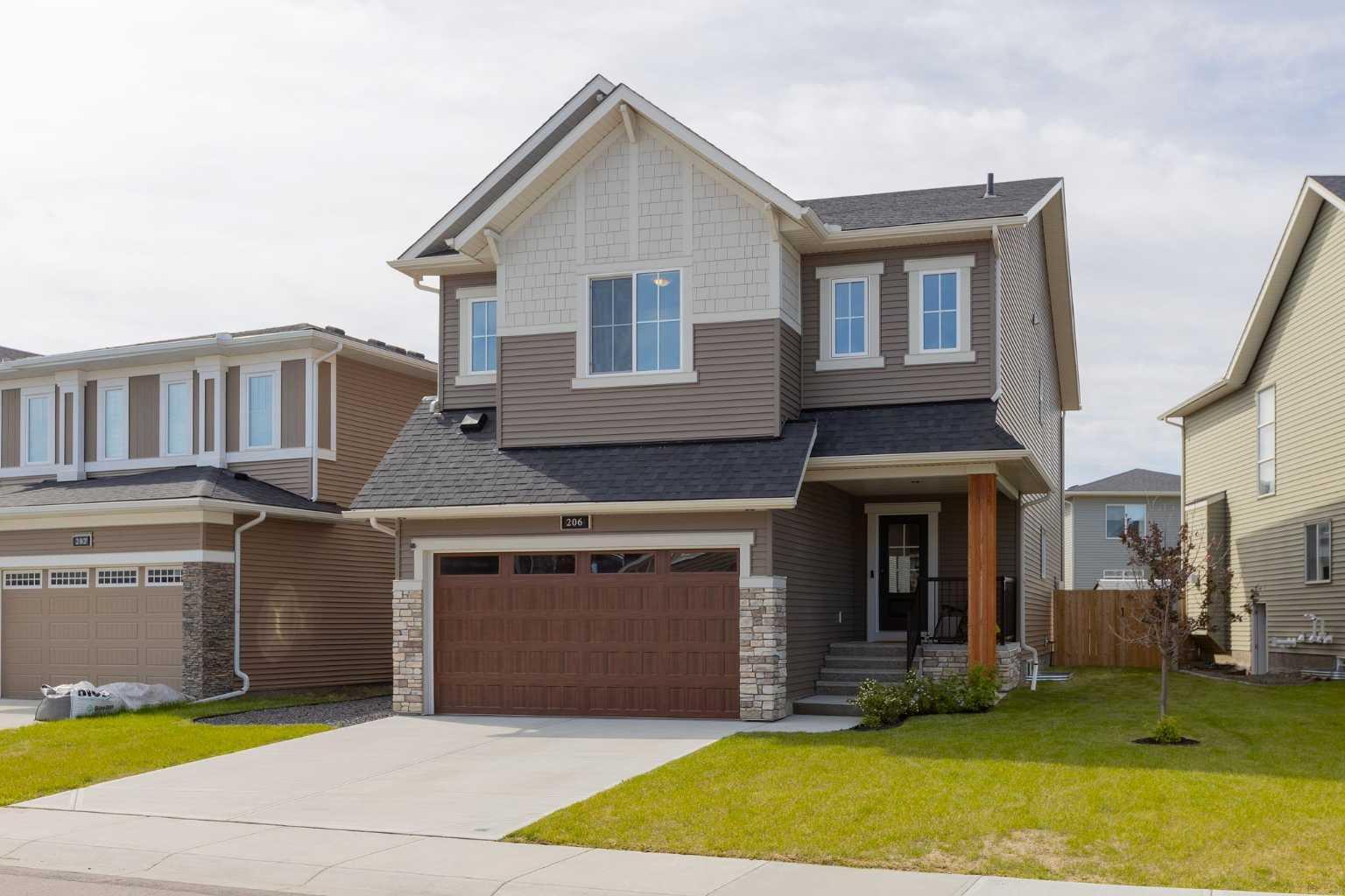 Property Photo: 206 Bayside Loop SW AB T4B 3W7