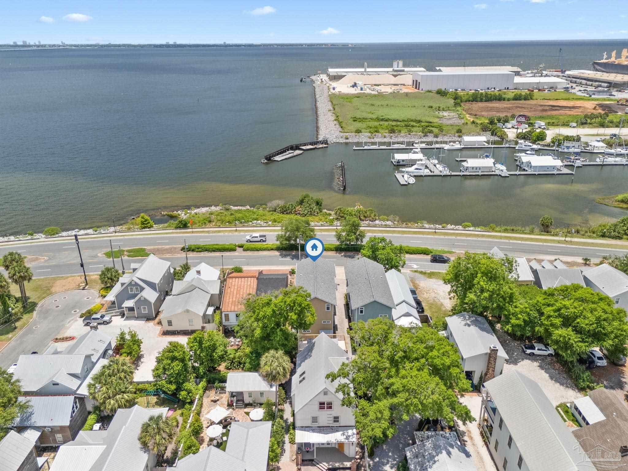 Property Photo: 432 Bayfront Pkwy C FL 32502
