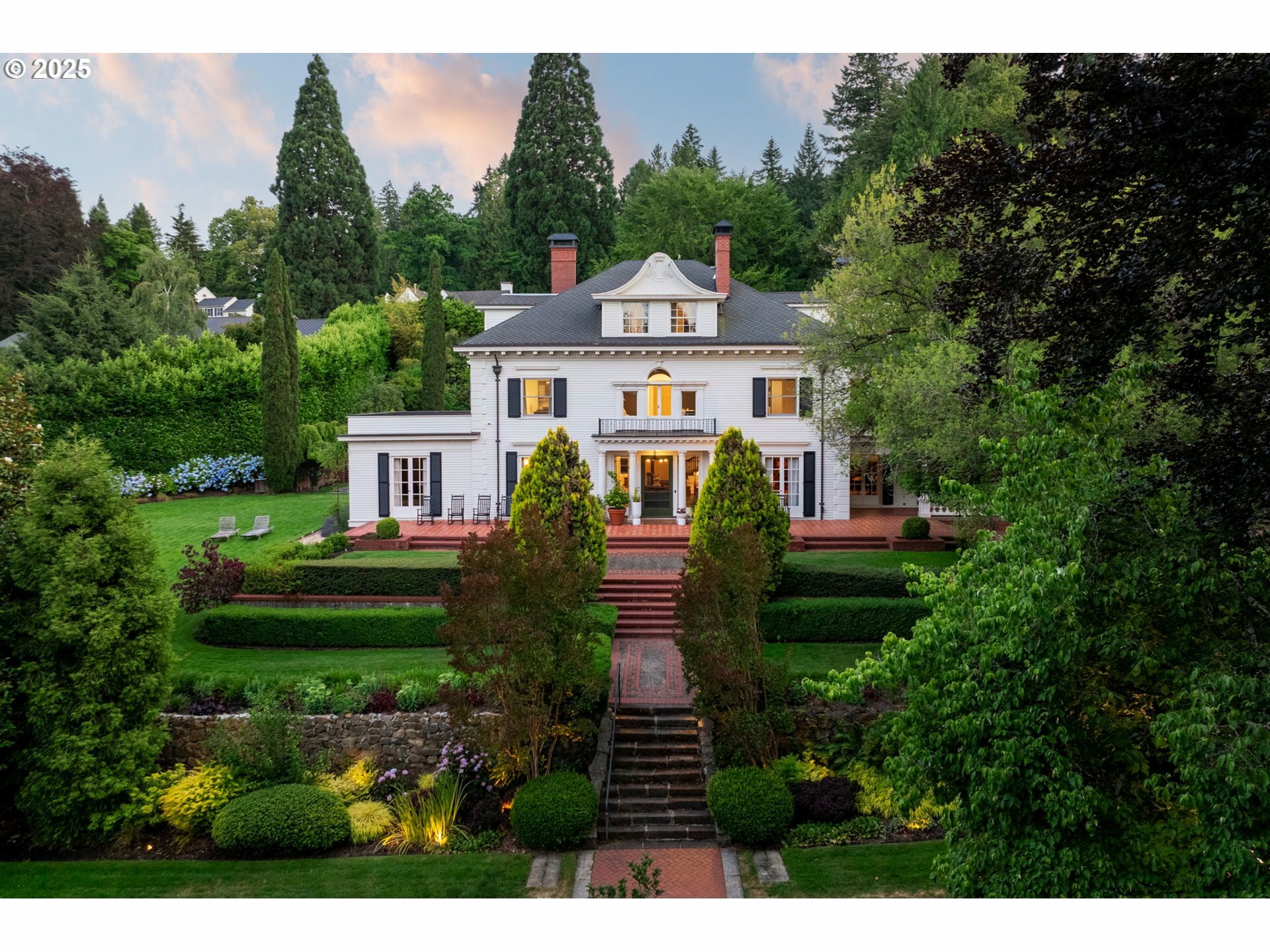 11175 S Riverwood Rd  Portland OR 97219 photo
