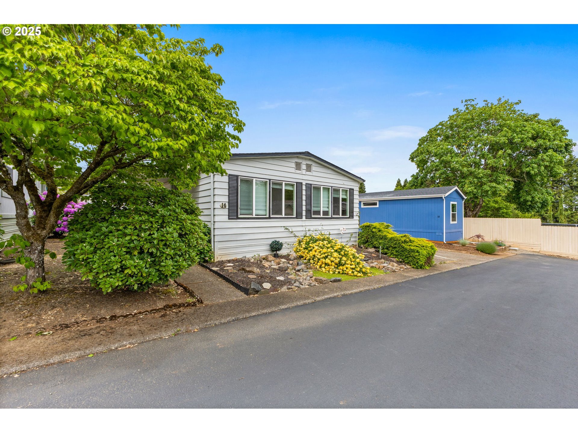 Property Photo: 4995 Sunnyside Rd 14 OR 97302