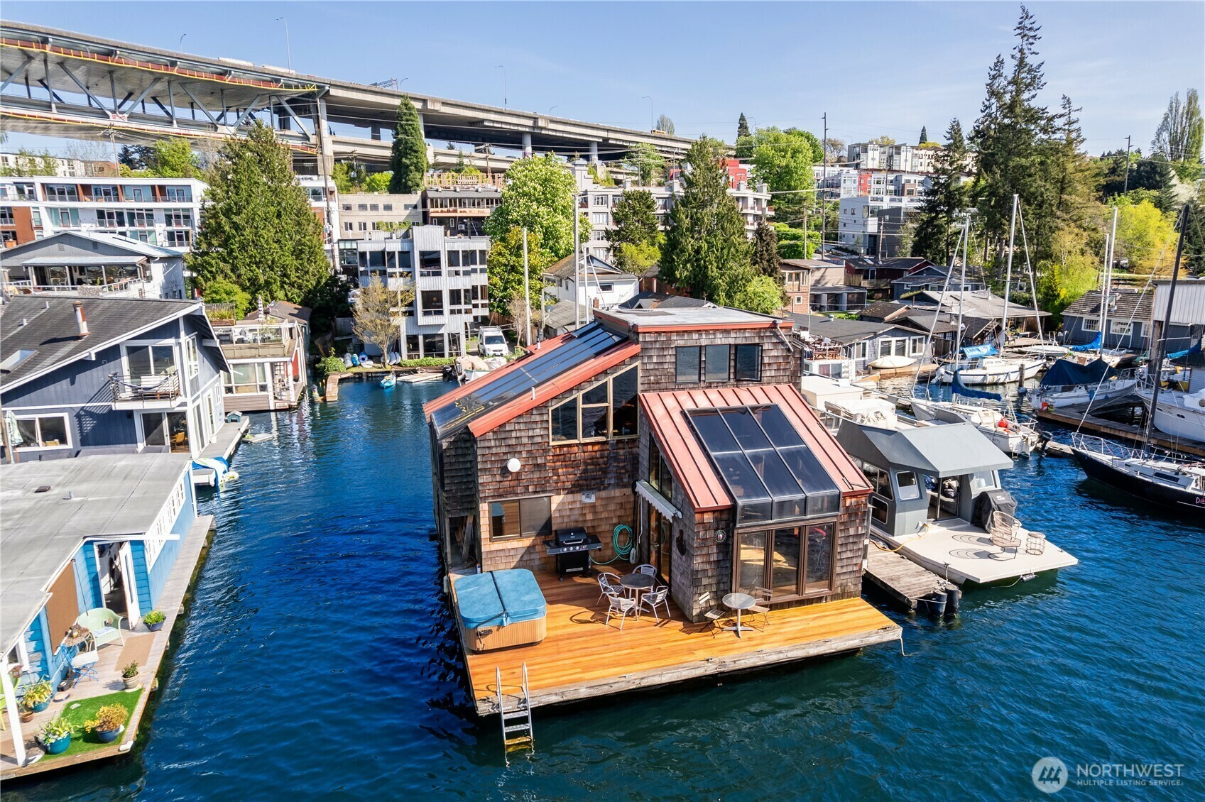 Property Photo: 3123 Fairview Avenue E 2 WA 98102