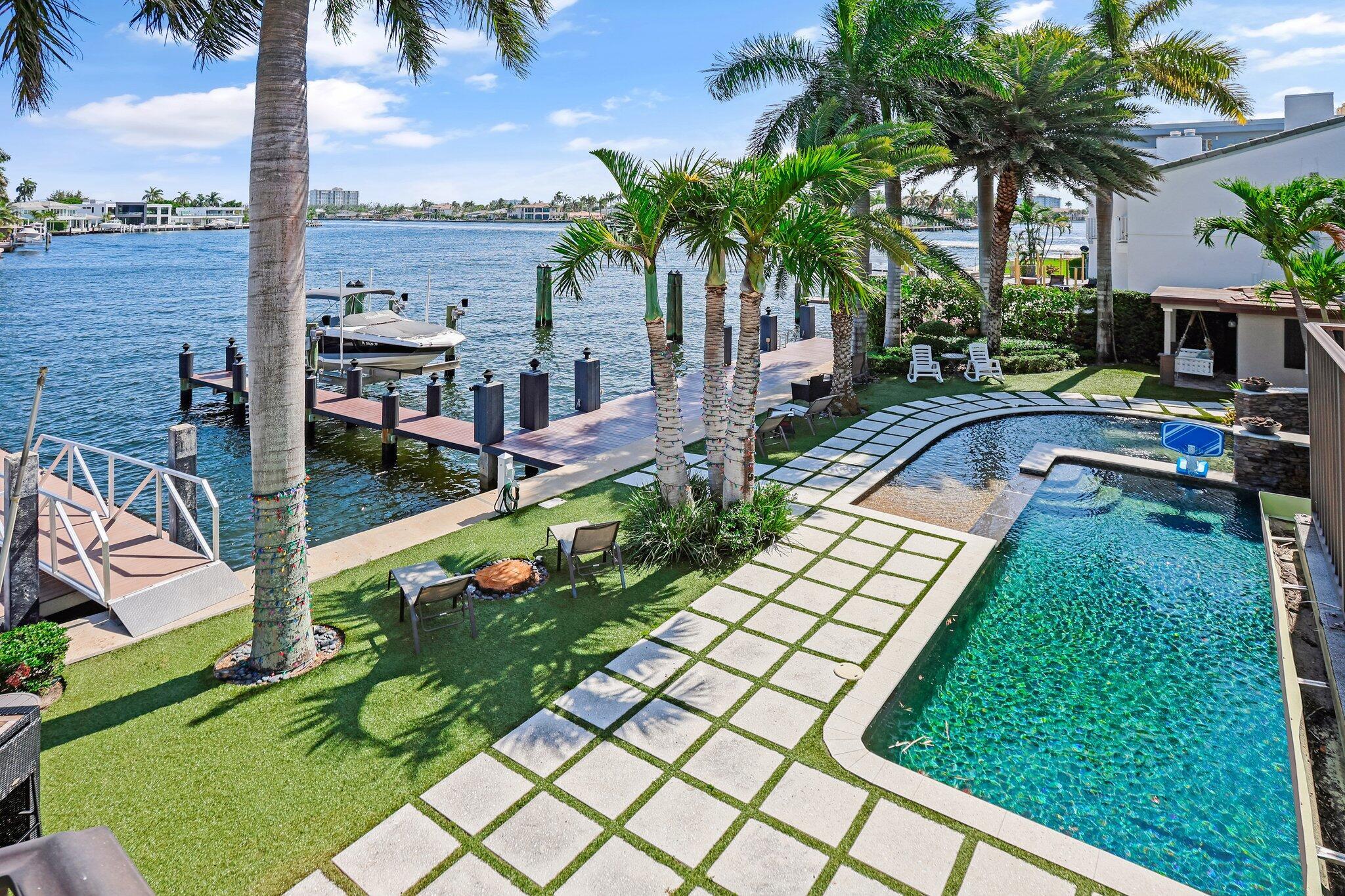 Property Photo: 3102 SE 12th Street FL 33062