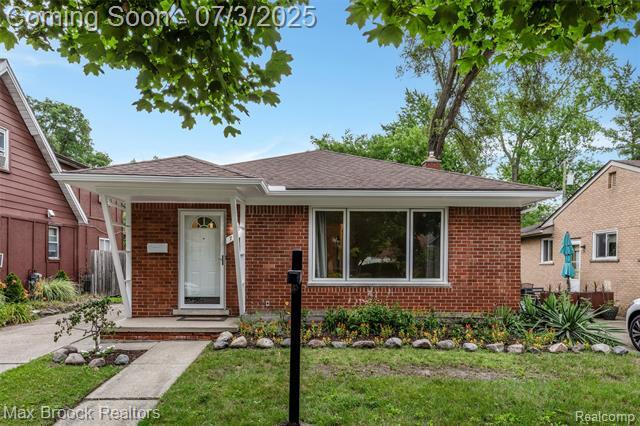 71 Maplefield Road  Pleasant Ridge MI 48069 photo