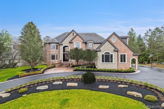 Property Photo: 18198 Shelley Pond MI 48168