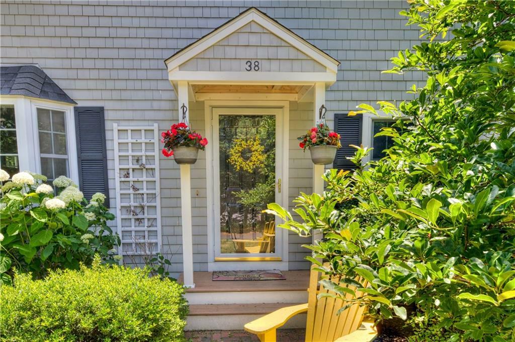 38 Highland Avenue  Barrington RI 02806 photo