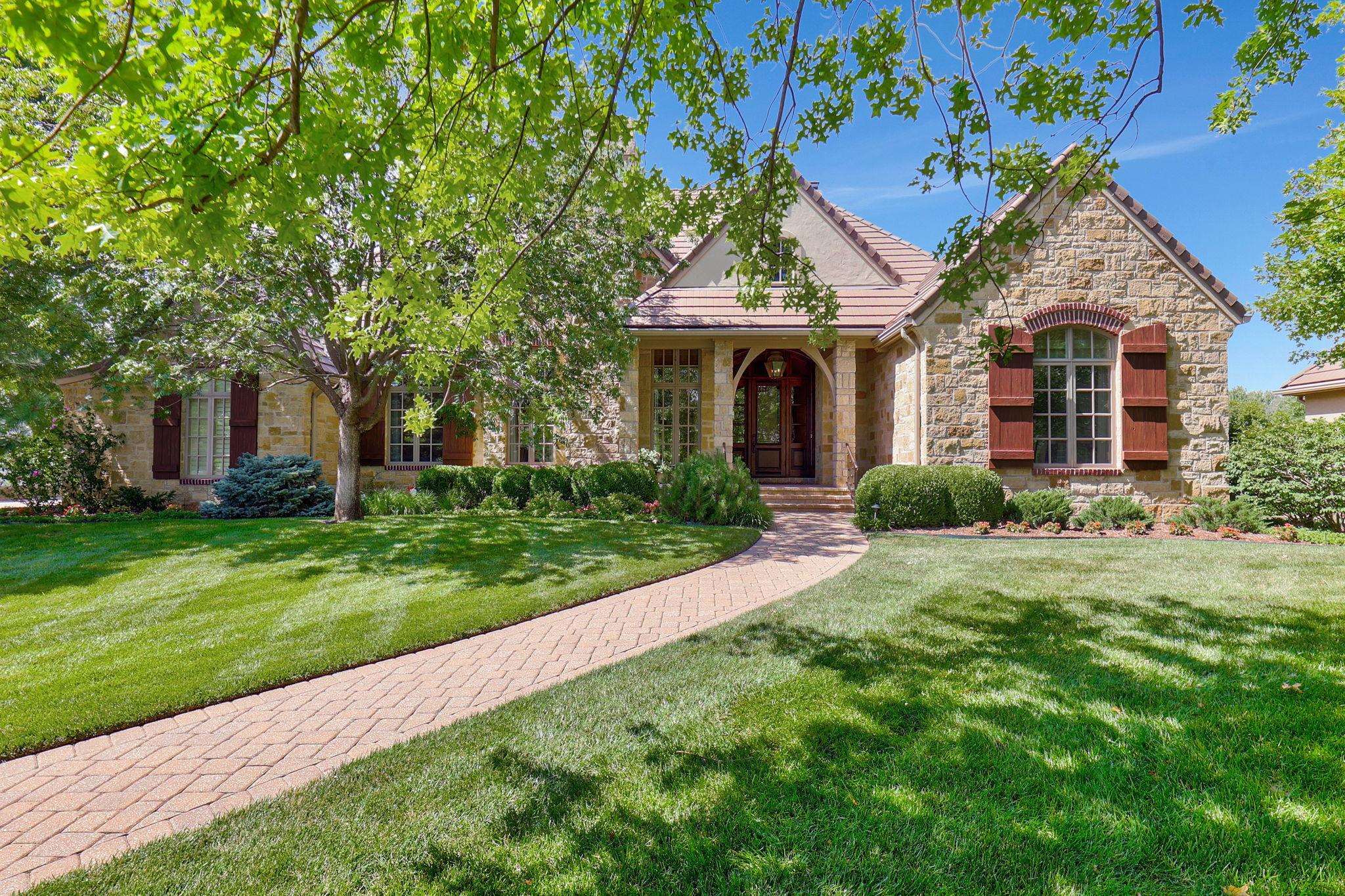 Property Photo: 320 E Flint Hills National Ct KS 67002