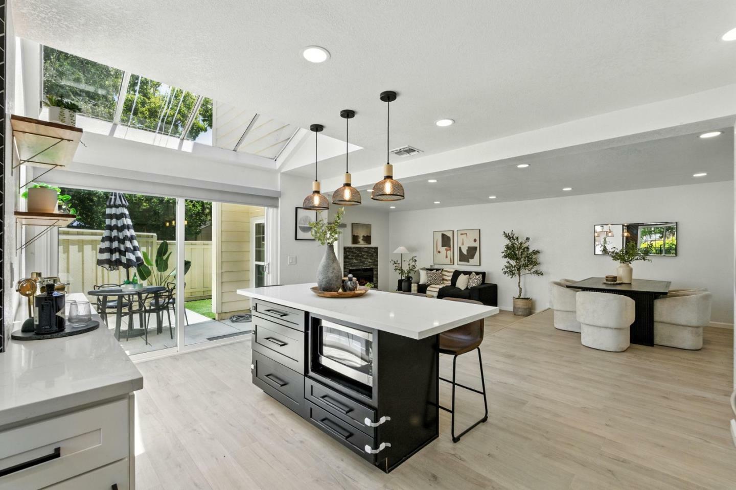 Property Photo: 1862 Stratton Circle CA 94598