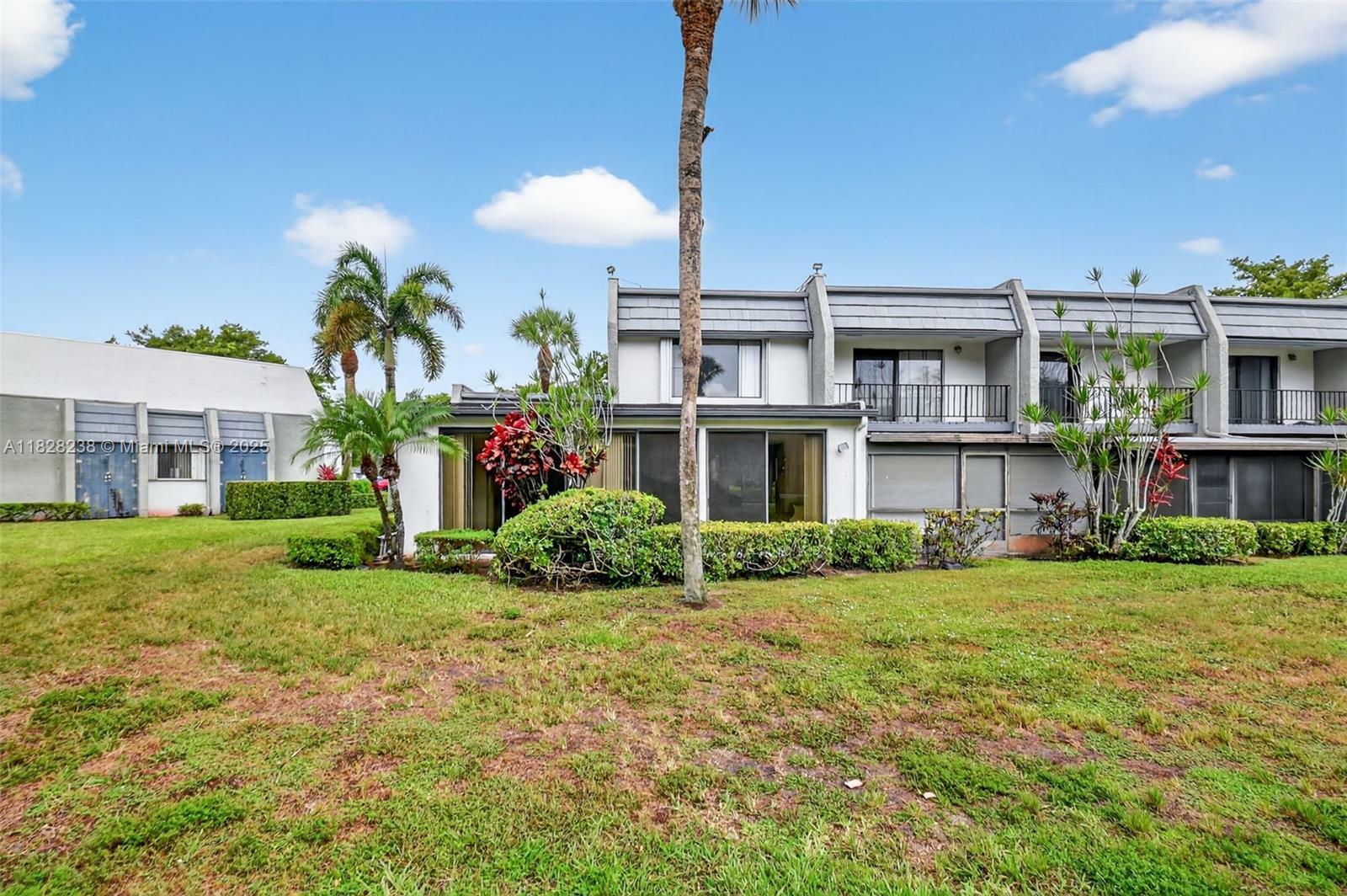 Property Photo:  4817 Esedra Ct 4817  FL 33467 