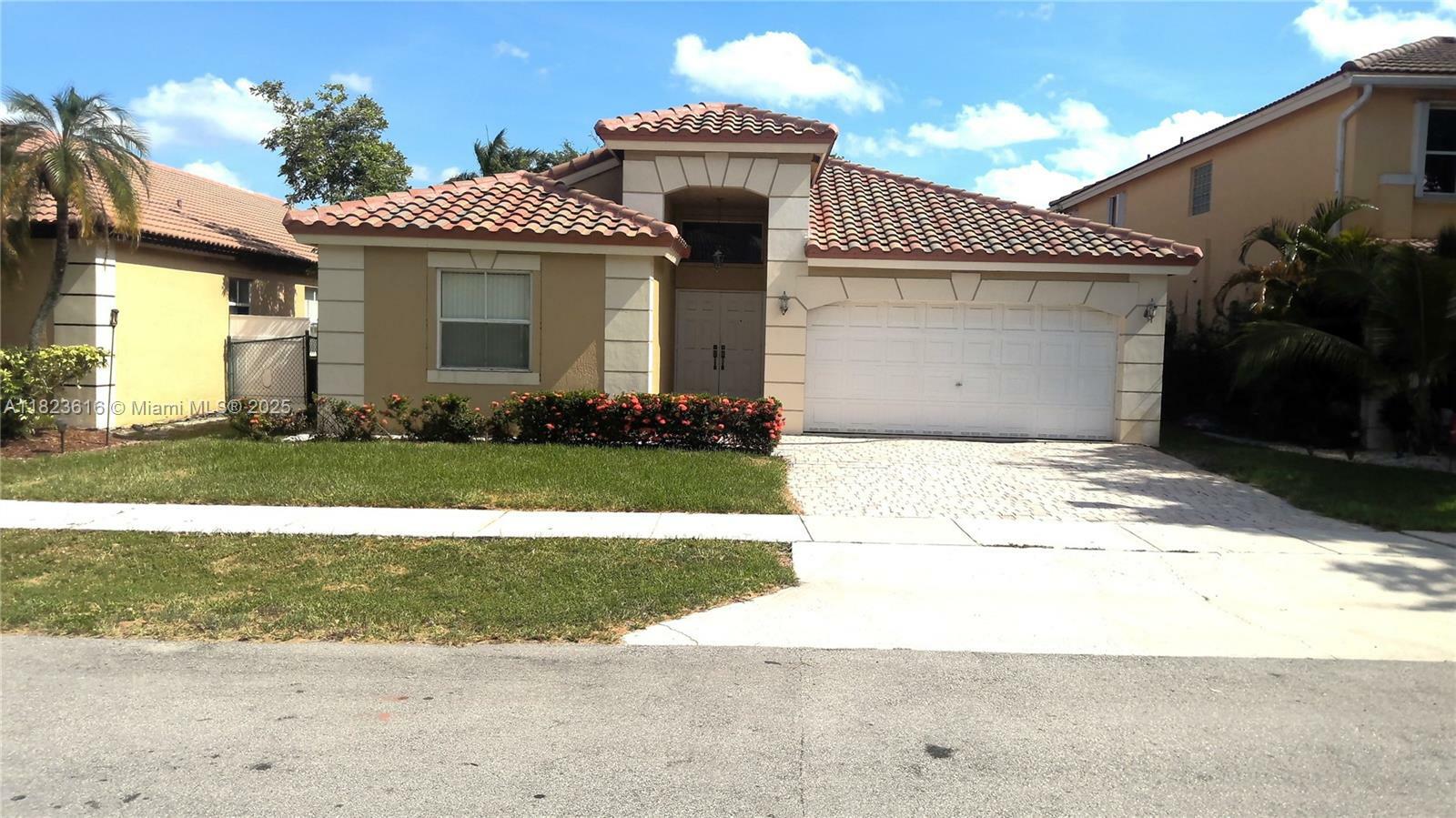 Property Photo: 13216 SW 49th Ct FL 33027